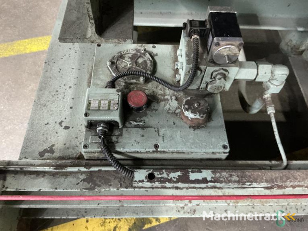 Fineerpersen Italpresse MEC B 4 1984