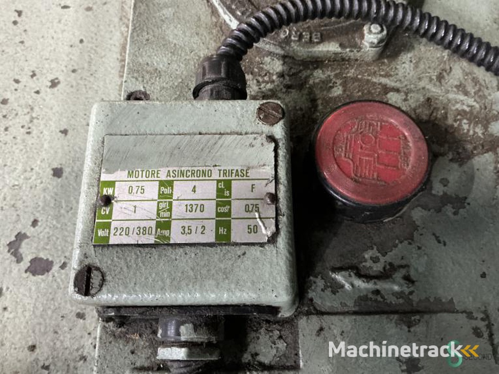 Fineerpersen Italpresse MEC B 4 1984