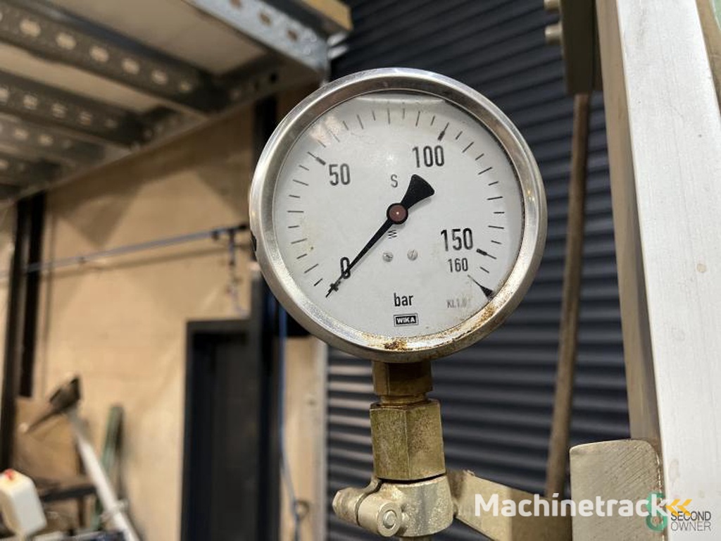 Opsluitbanken Trabo WSB33 2001