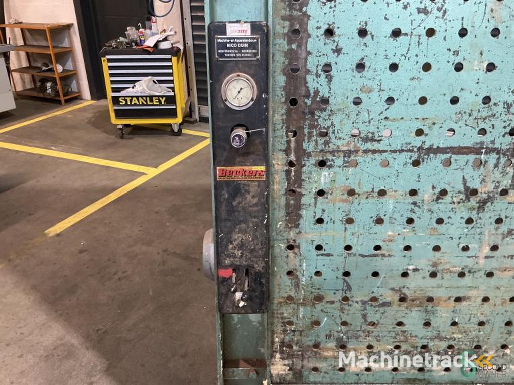 Opsluitbanken Van Duin