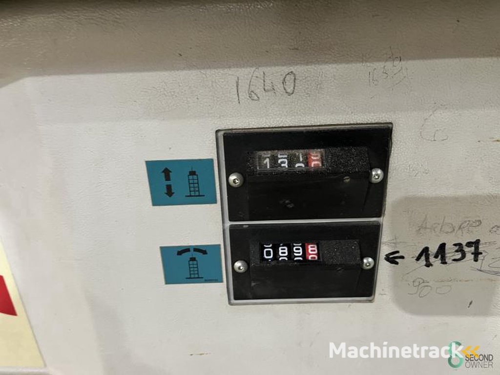 Tafelfrezen/spindelfrezen Casadei F 222L 2006