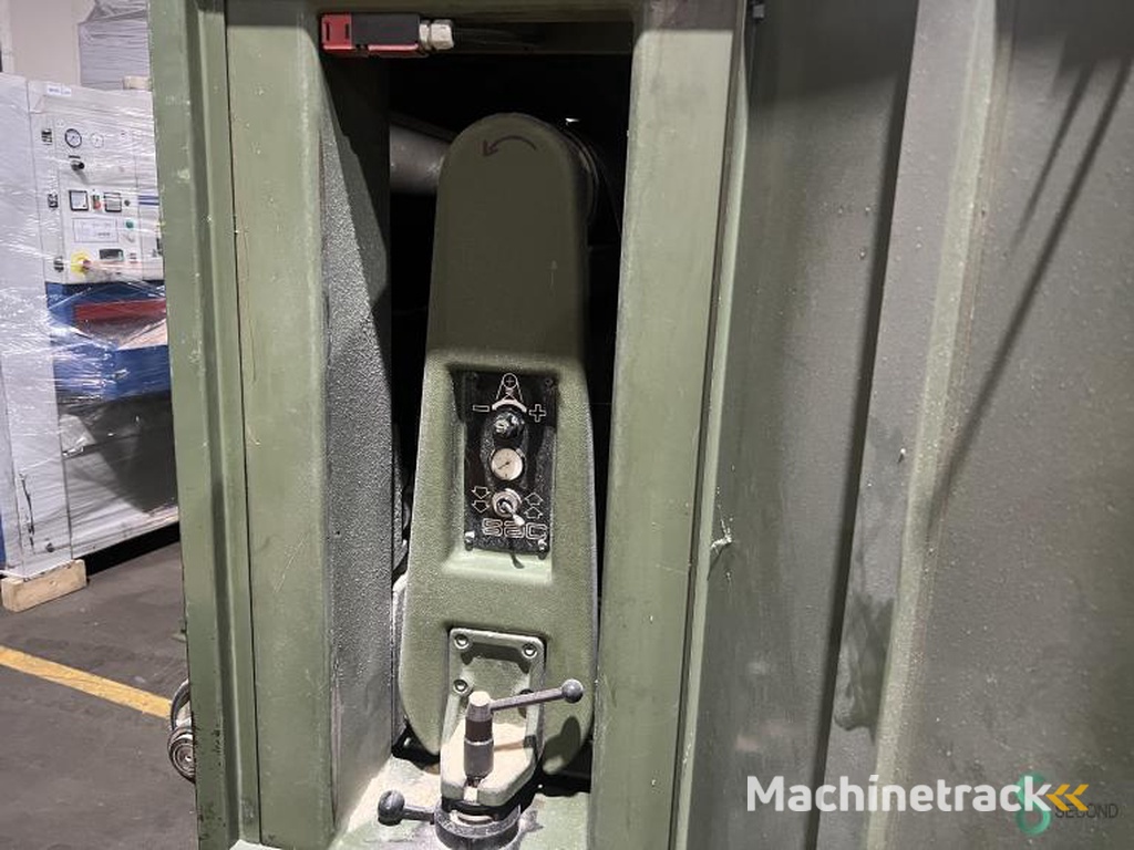 Breitbandschleifmaschinen SAC CLS 1000