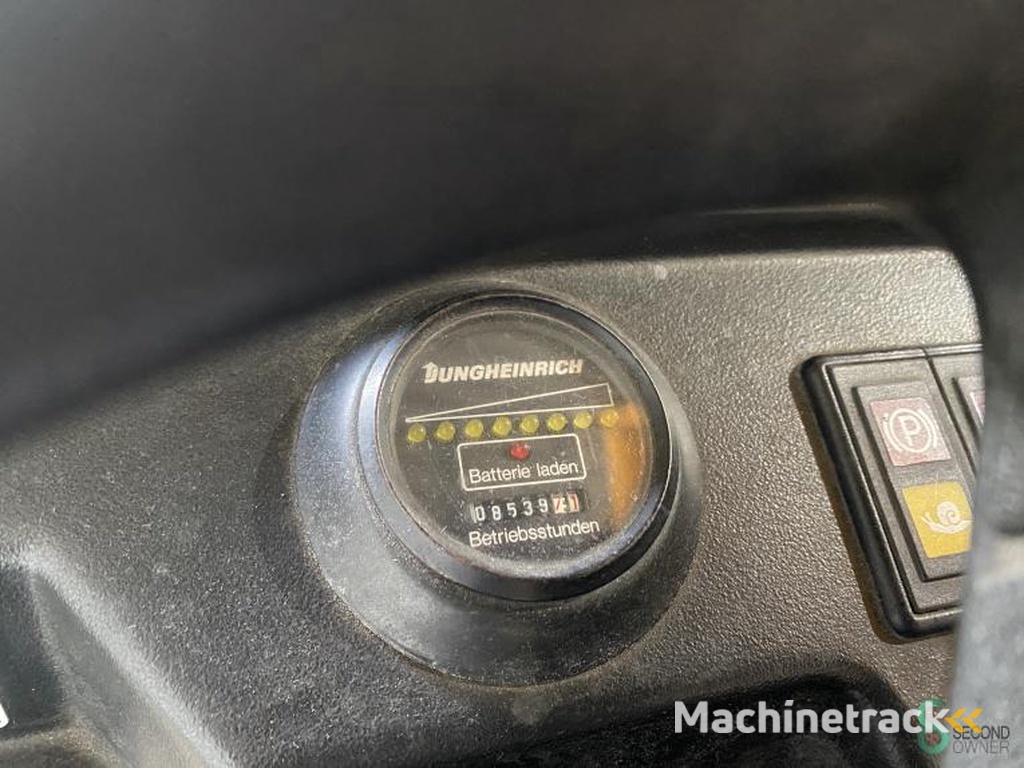 Reachtrucks Elektrisch Jungheinrich ETV Q25 2000