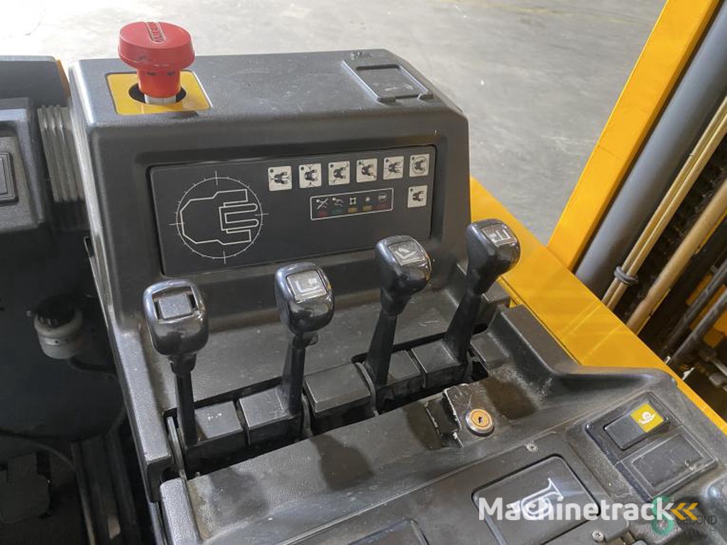 Reachtrucks Elektrisch Jungheinrich ETV Q25 2000