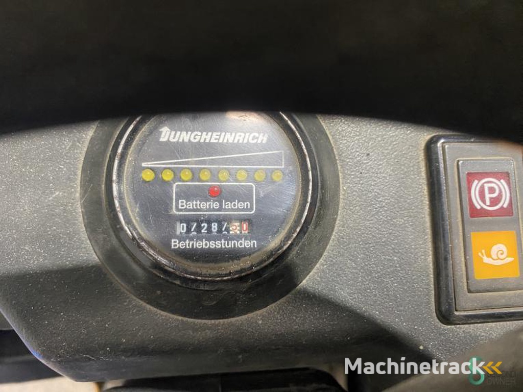 Reachtrucks Elektrisch Jungheinrich ETV Q25 2001