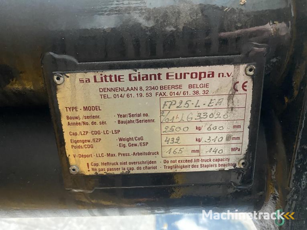 Reachtrucks Elektrisch Jungheinrich ETV Q25 2001