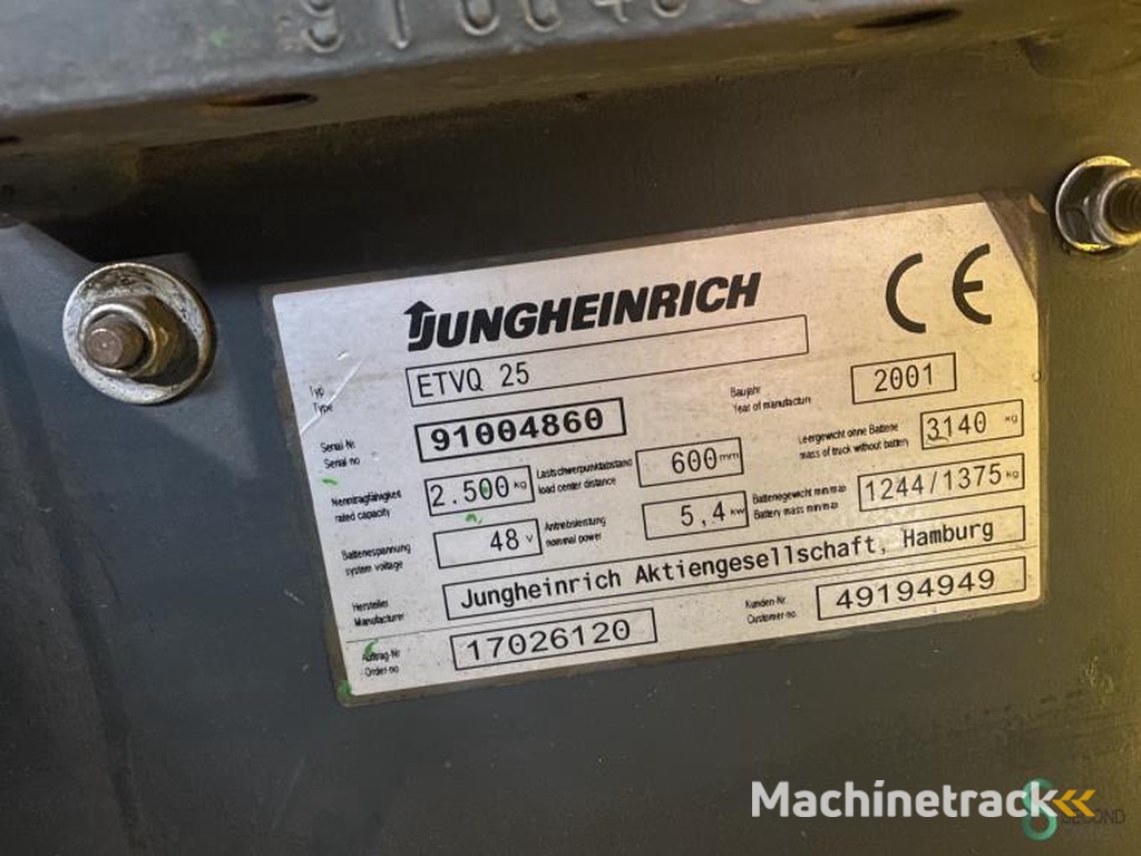 Reachtrucks Elektrisch Jungheinrich ETV Q25 2001