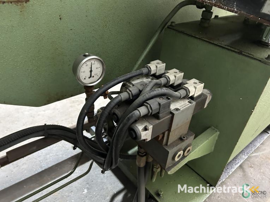 Schwenkbiegemaschinen Ducci Piegatrice 3x2000 2001