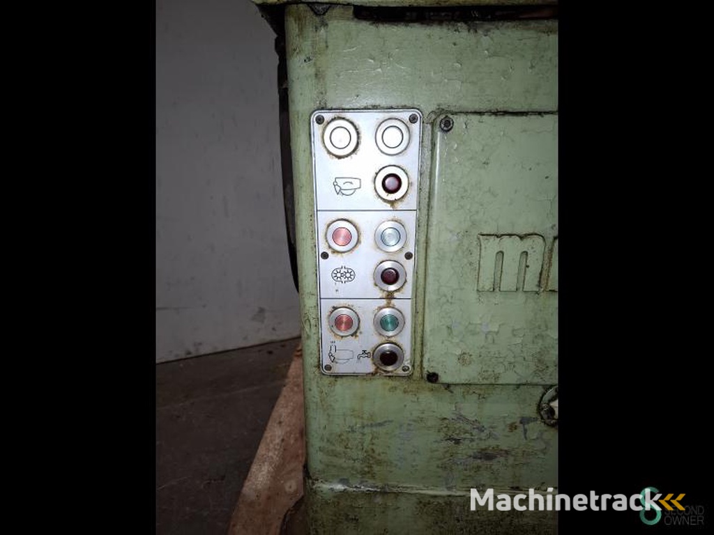 Vlakslijpers Matra MF6