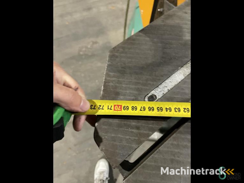 Ausklinkmaschinen Comaca 200x3mm