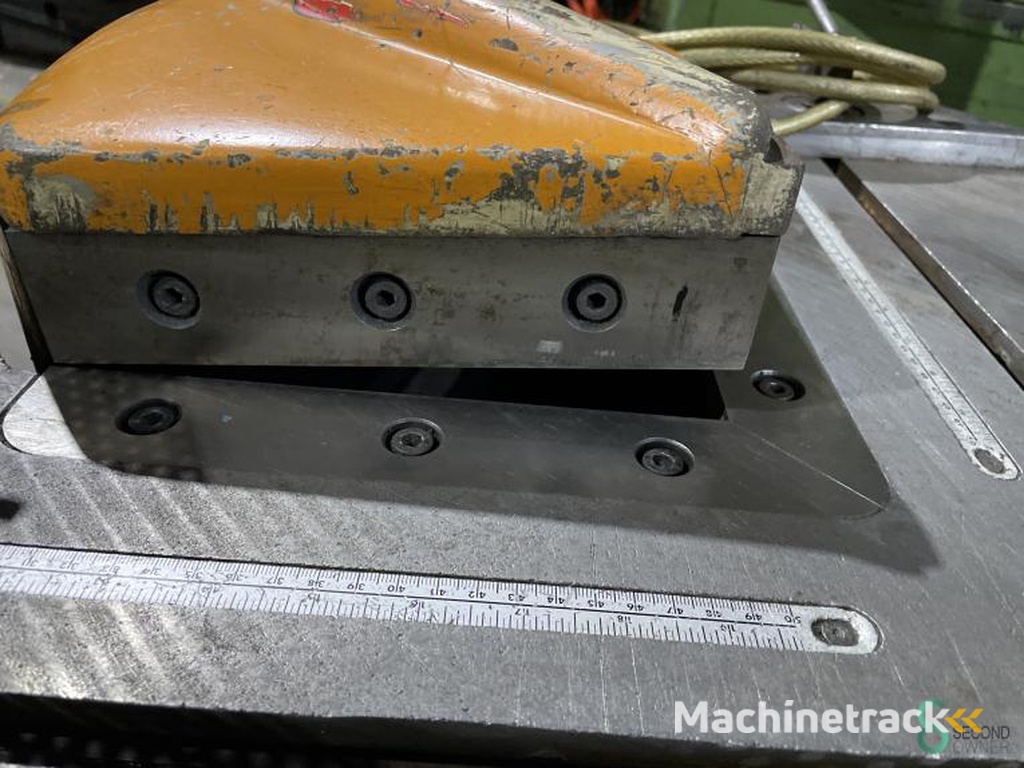 Ausklinkmaschinen Comaca 200x3mm