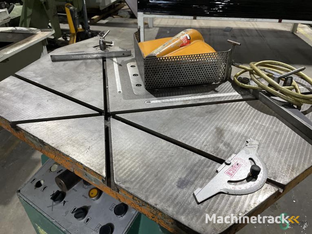 Ausklinkmaschinen Comaca 200x3mm