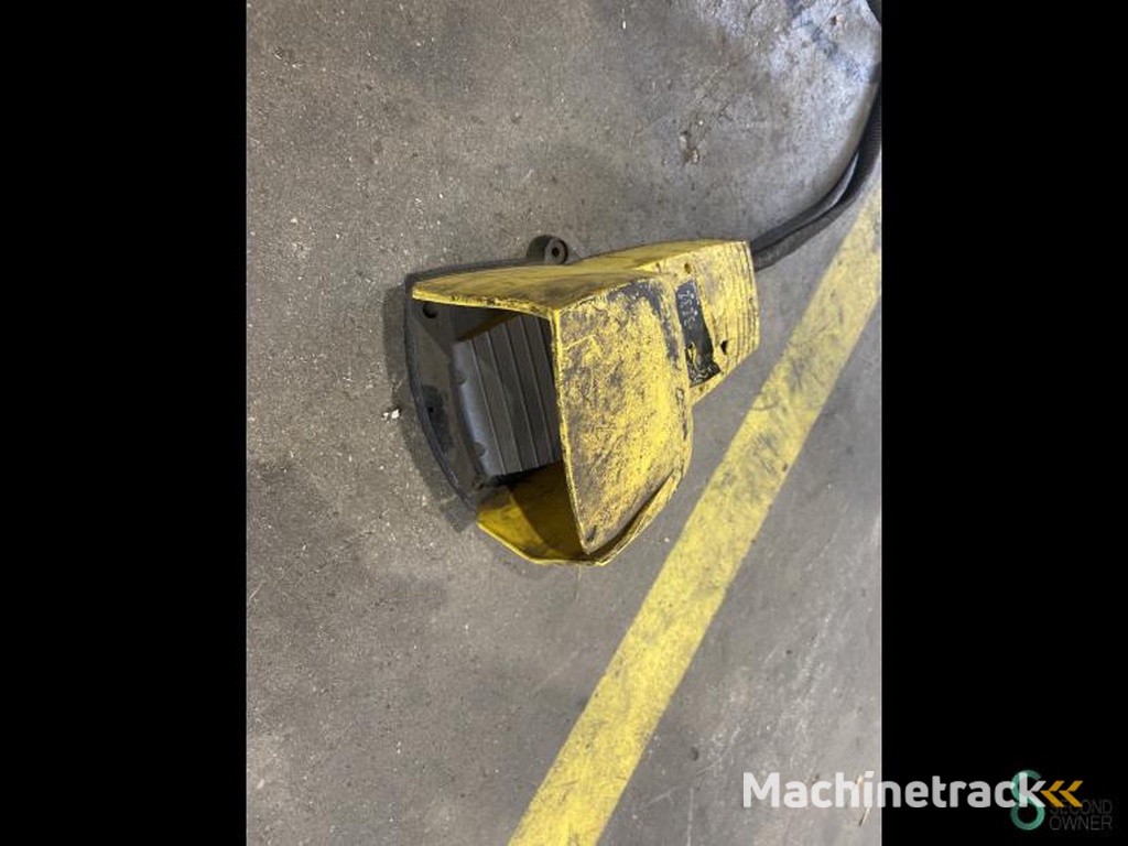 Ausklinkmaschinen FIM VERSA 204 1993