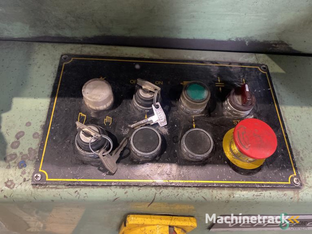 Ausklinkmaschinen FIM VERSA 204 1993