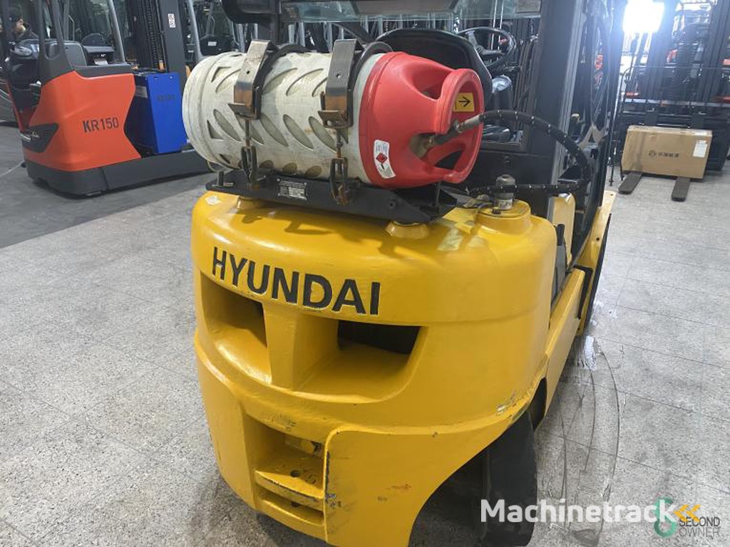 Heftrucks LPG Hyundai 25L-7A 2012