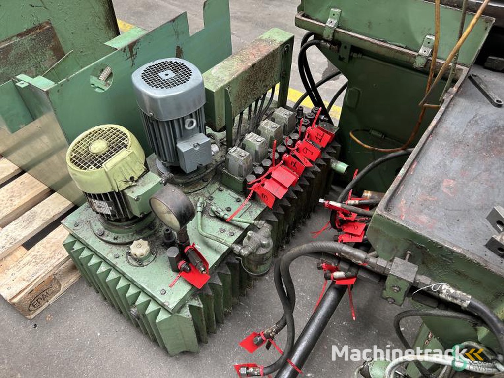 Rundschleifmaschinen Ponar RUP 28x1000 1976