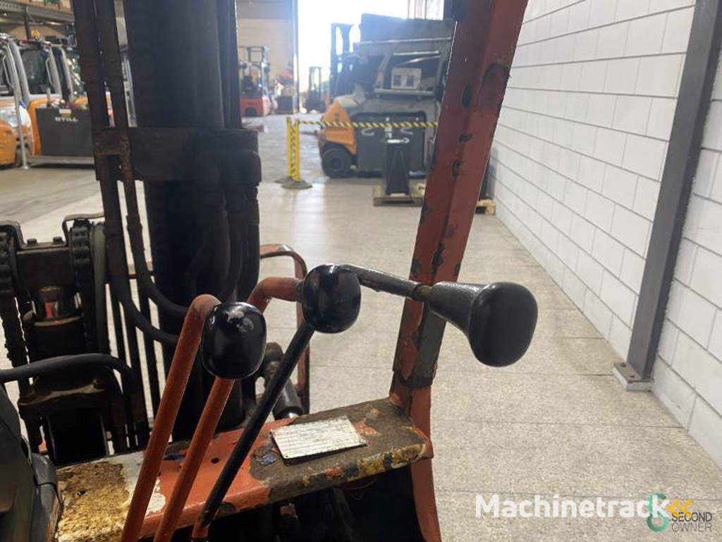 Heftrucks Diesel Nissan FD25 2003