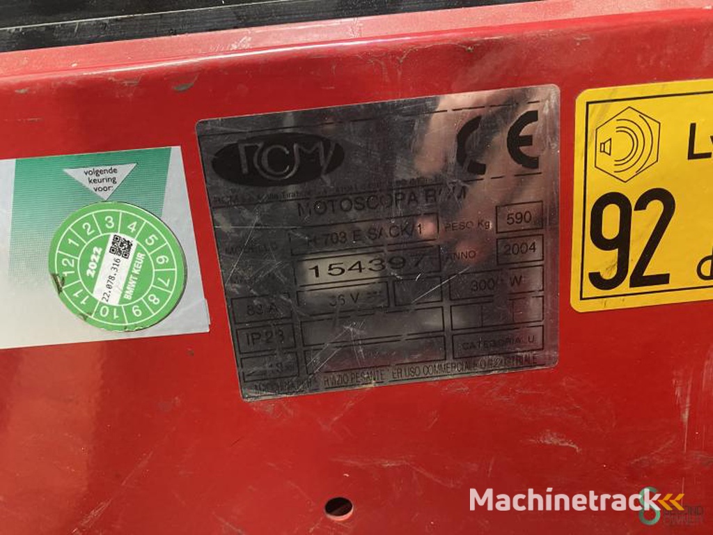 Cleaning Machines Electric RCM R703 2004