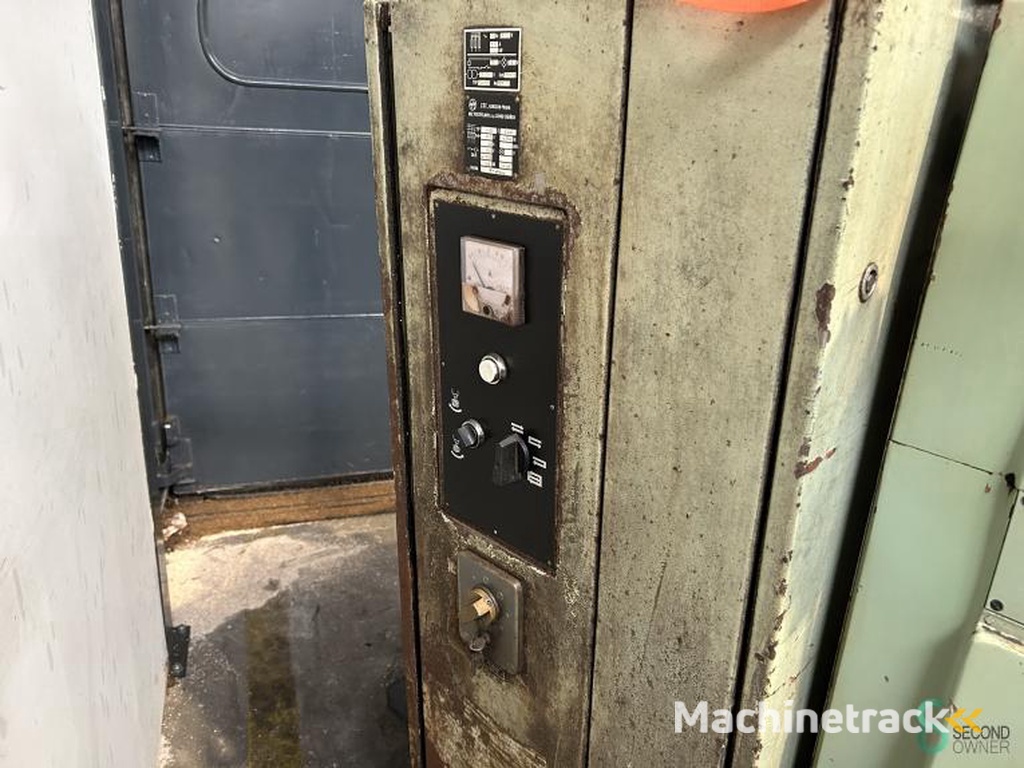 Freesmachines universeel TOS FGH 32