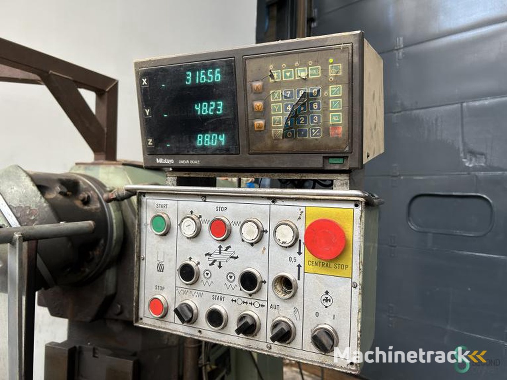 Freesmachines universeel TOS FGH 32