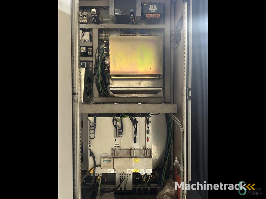 Freesmachines universeel Mikron VCP 1000 1997