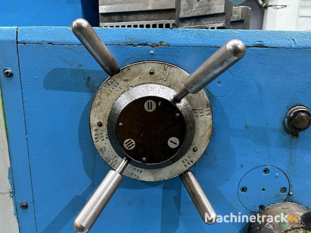 Horizontale draaibanken TOS SUI 63