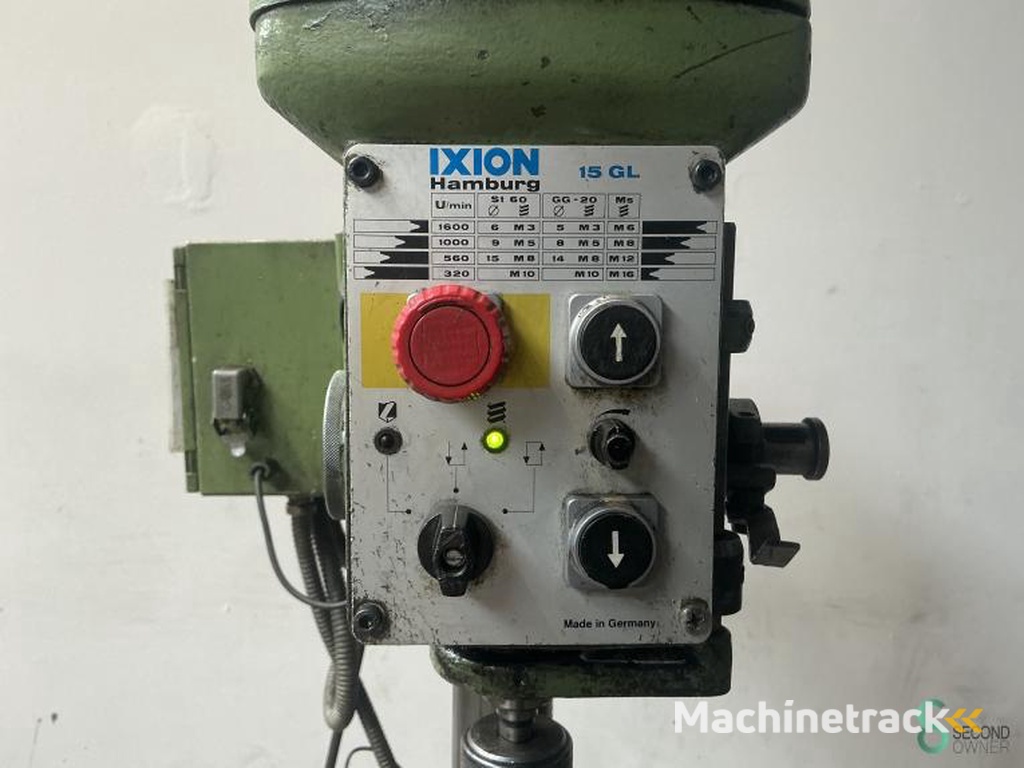 Kolomboormachines Ixion BT 15 GL