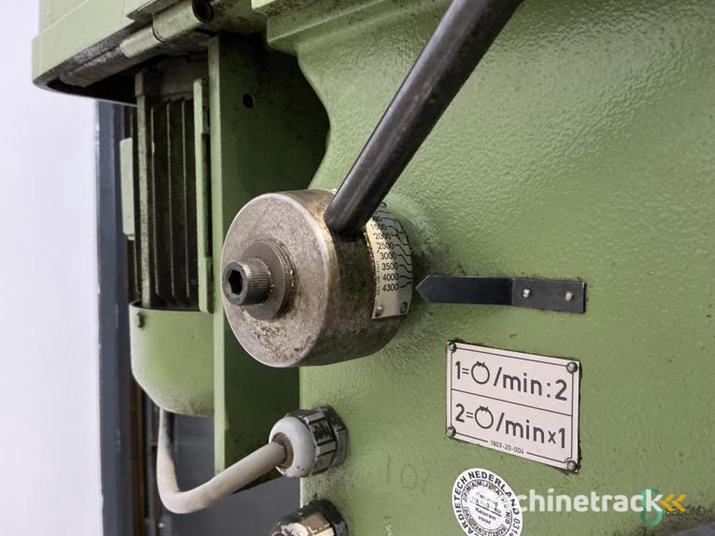 Kolomboormachines Alzmetall AX 2/S 1994