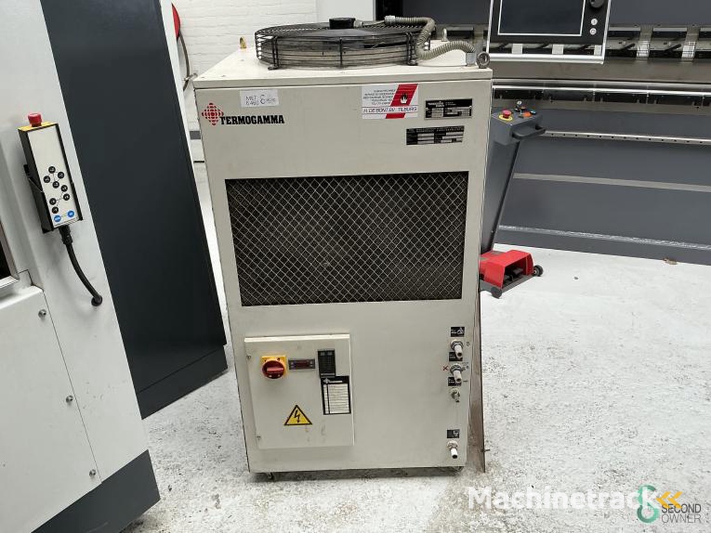 Zinkerodeermachines Charmilles Roboform 20 1998