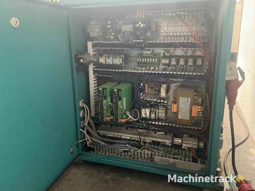 Pons- & nibbelmachines Indumasch HP 750 CNC/Z 1999