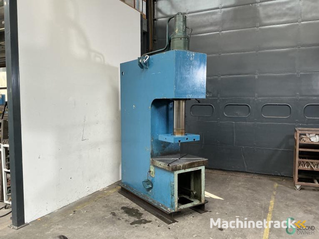 Hydraulic presses WMW PYE63, S1 1995