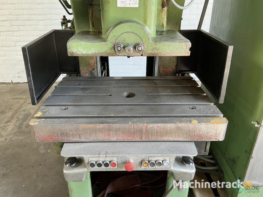 Eccentric presses Weingarten AP63 1989