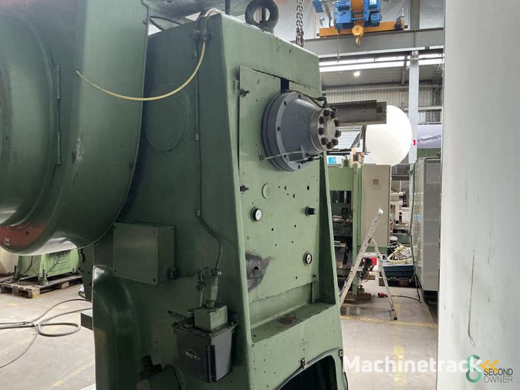 Eccentric presses Cincinnati GH 55 1977