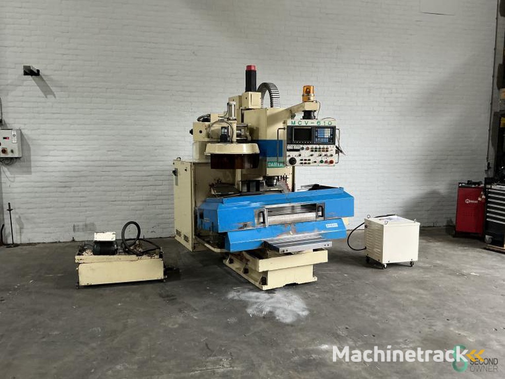 Fräsmaschinen Dah Lih DL-MCV 610 1992