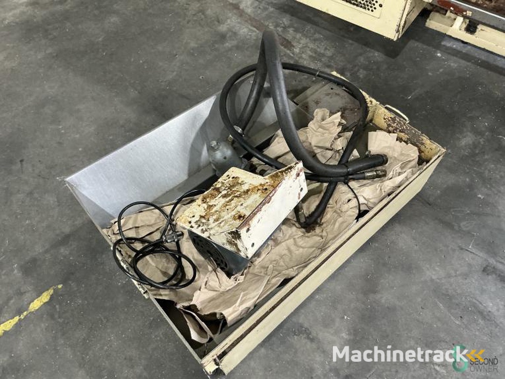 Fräsmaschinen Dah Lih DL-MCV 610 1992