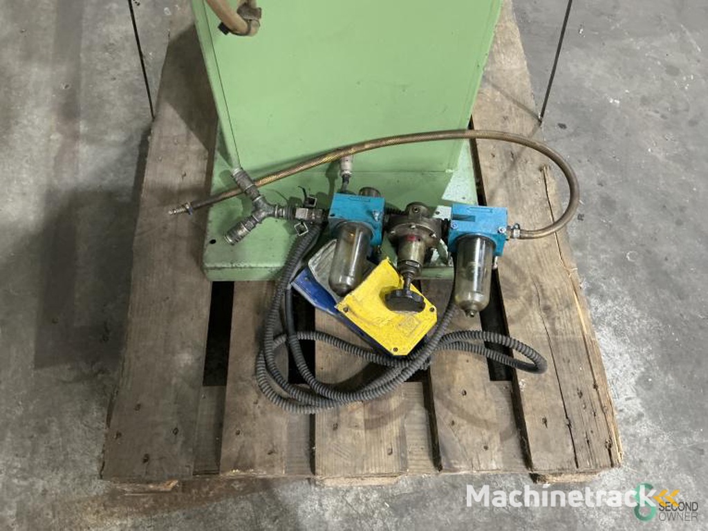 Puntlasmachines Cemsa THETA 450/40