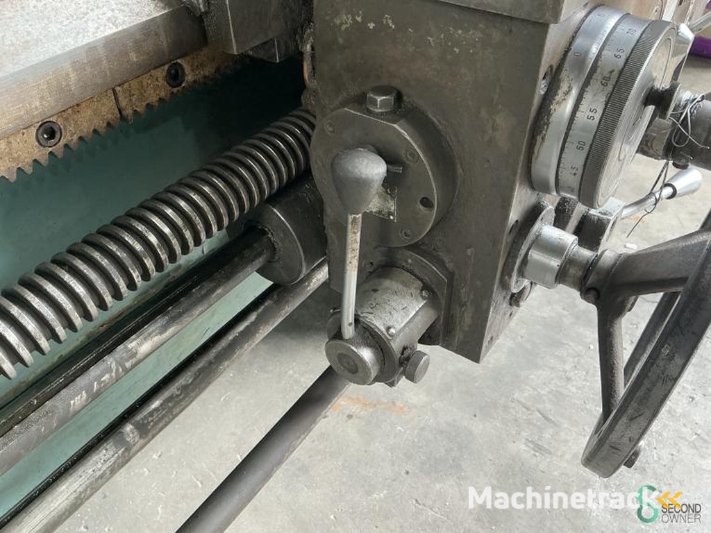 Horizontal lathes ZMM C13MB