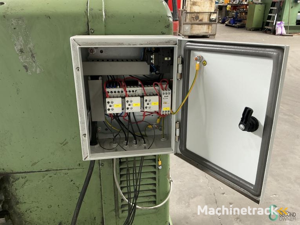 Horizontal lathes Cazeneuve HB 36, 660x2000mm 1970