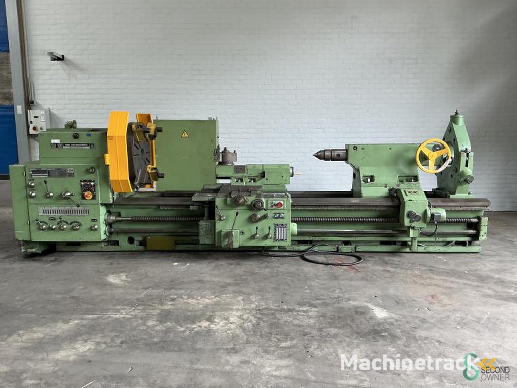 Horizontal lathes TOS SU 100 x 3000