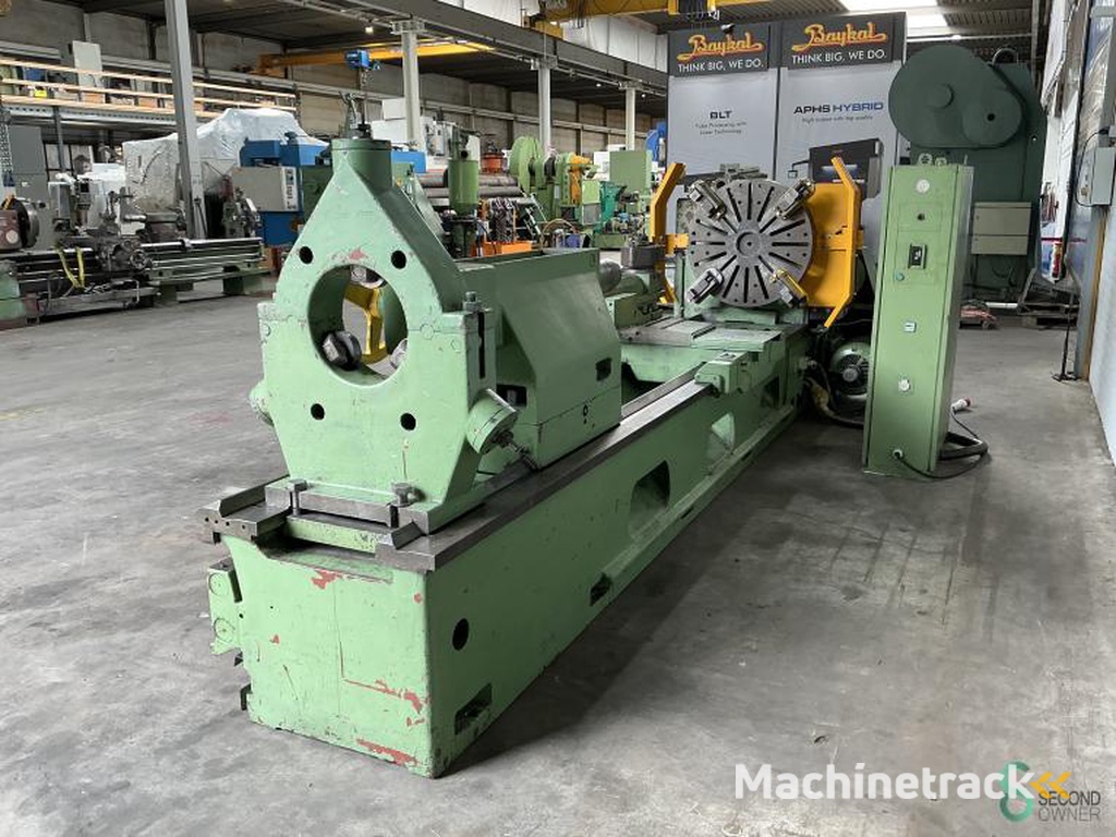 Horizontal lathes TOS SU 100 x 3000