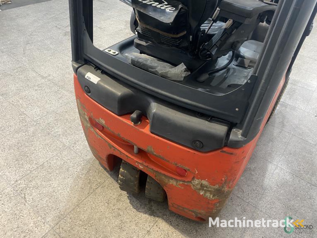 Heftrucks Elektrisch Linde E 15 2012