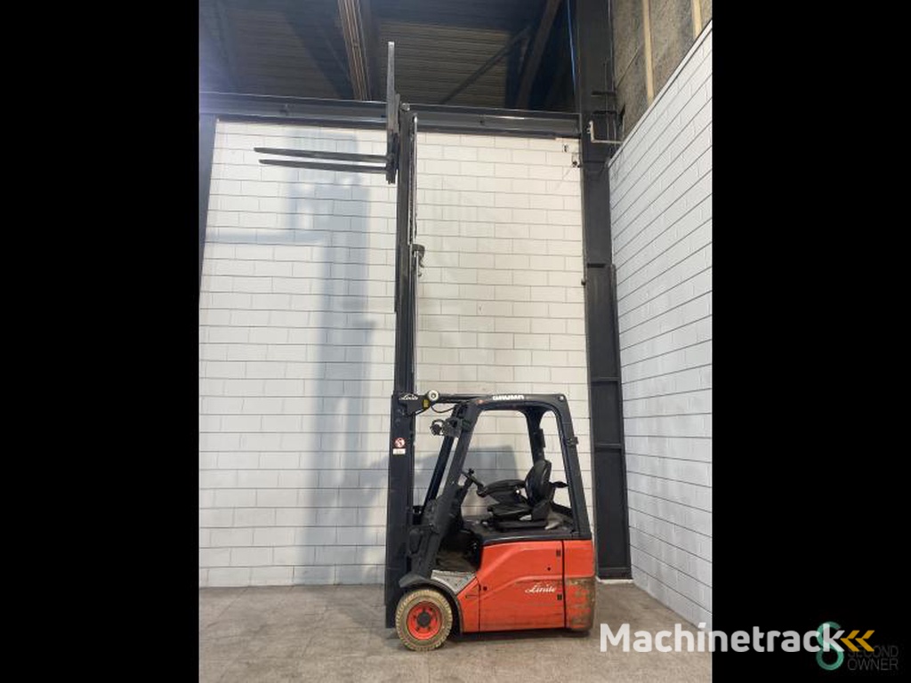 Heftrucks Elektrisch Linde E 15 2012