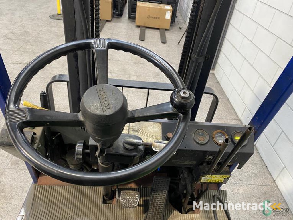 Heftrucks Elektrisch Toyota 2 FBE 10-48