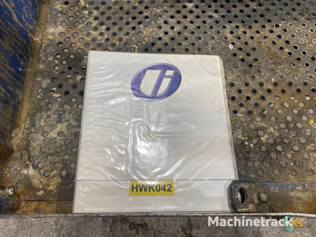 Knikarmhoogwerker Upright AB38 2005