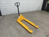 Thumbnail of Pallet trucks Manual CBY 2500