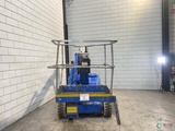 Minituur van Knikarmhoogwerker Upright AB38 2005