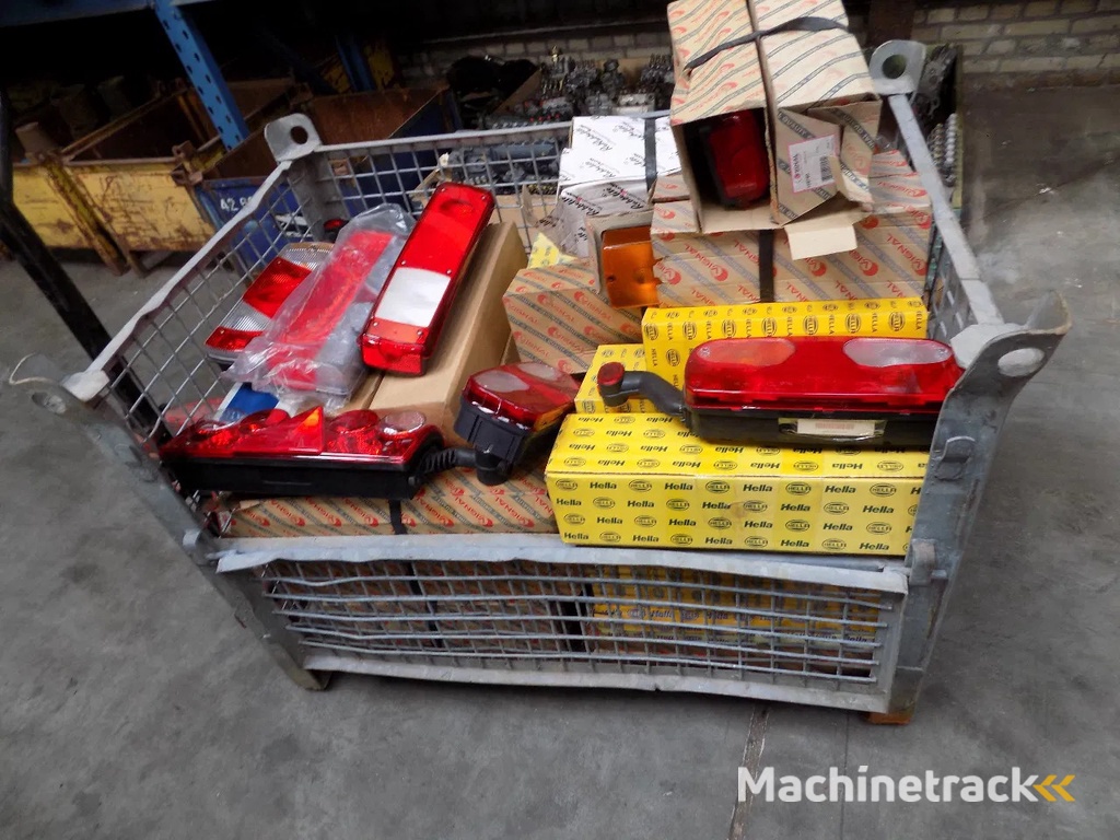 verlichting voor truck en trailer HELLA VERLICHTING truck en trailer