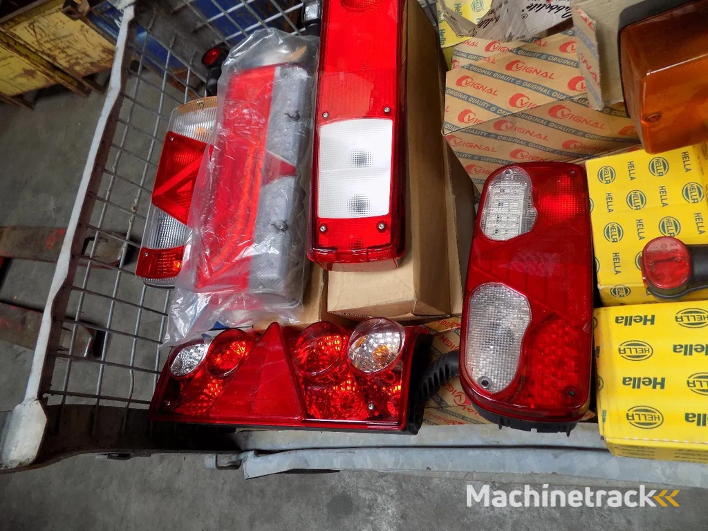 verlichting voor truck en trailer HELLA VERLICHTING truck en trailer