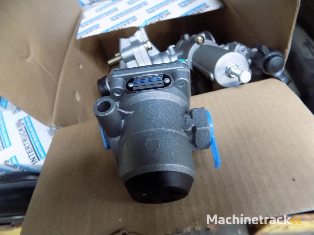 verlichting voor truck en trailer HELLA VERLICHTING truck en trailer