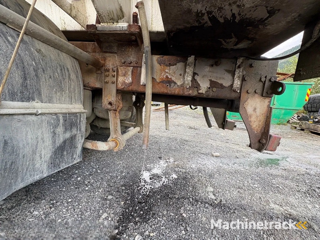 Volvo FL 7 Volvo FL7 285 Fuel tanker 4x2